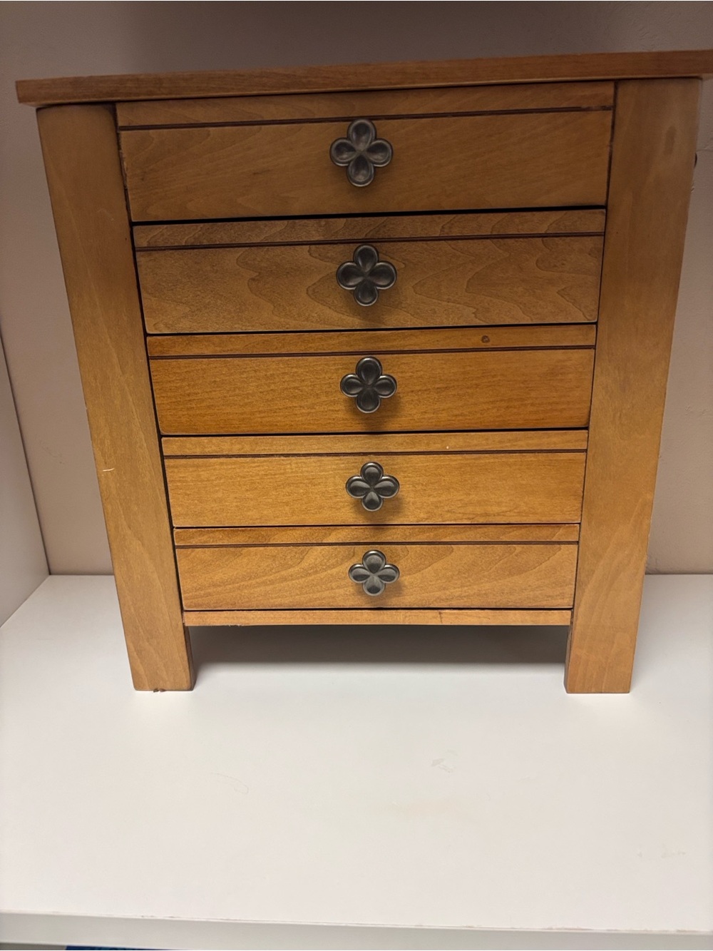 Hives & Honey Taylor jewelry box organizer